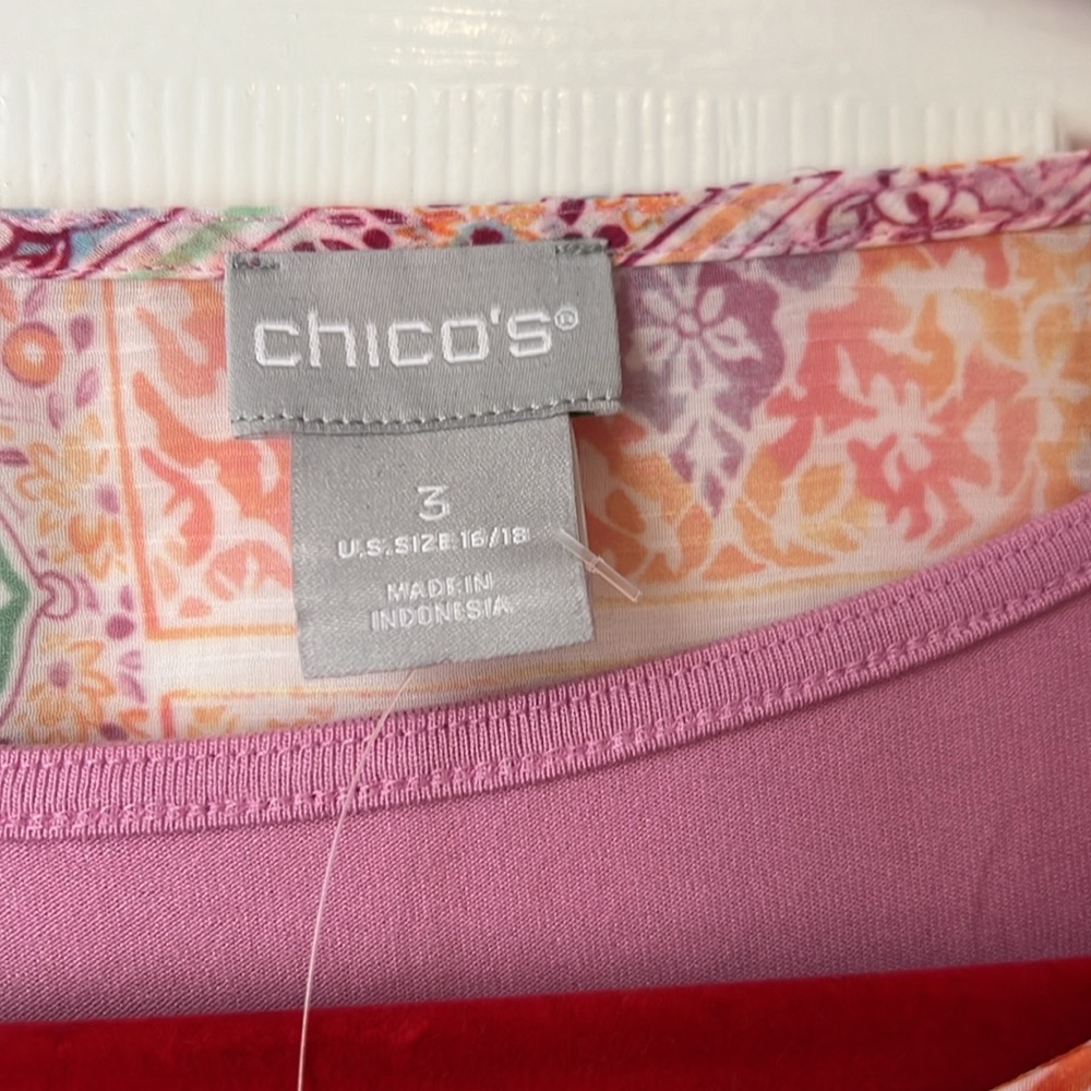 Chico’s NWT blouse - Size 3 - Picture 3 of 4